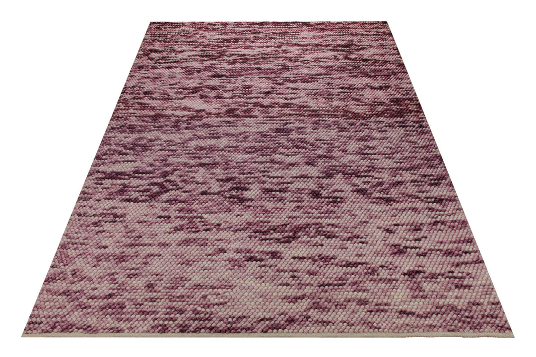 1433 Handwebteppich Wolle space-dyed beere rosé 160x230 cm – im Raum platziert