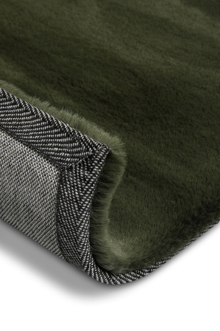 Hochflor Teppich Anna Oliv Grün Ansicht Unterseite