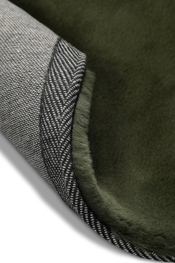 Hochflor Teppich Anna rund Oliv Grün Zoomansicht Rückseite