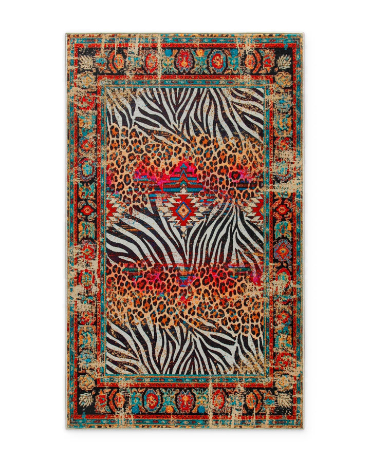 Badteppich Boho Safari als Freisteller mit Animal Print und orientalischen Vintage-Elementen.