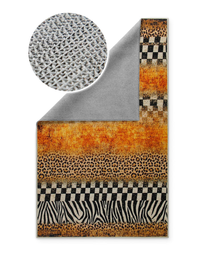 Rückseite des Badteppichs Jungle Stripes mit rutschhemmender Beschichtung im Detail.