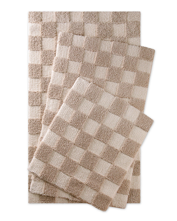 Badteppich Bobbi Beige mehrere Matten übereinander gelegt, Draufsicht mit Schachbrettmuster