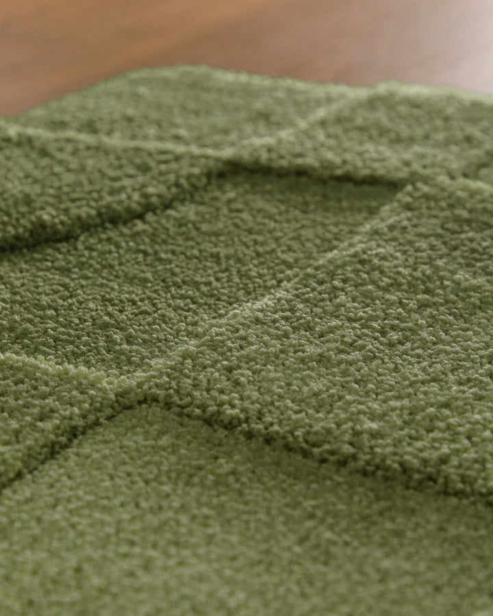 Badteppich Davie Reseda Grün Nahaufnahme der Florstruktur, Linienrelief im dichten Teppichflor sichtbar