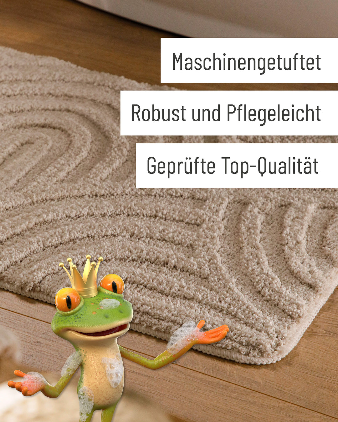 Badteppich Fiete Sand Beige Detail der Teppichkante auf Holzfußboden, eingeblendete Hinweise zu Verarbeitung und Pflege