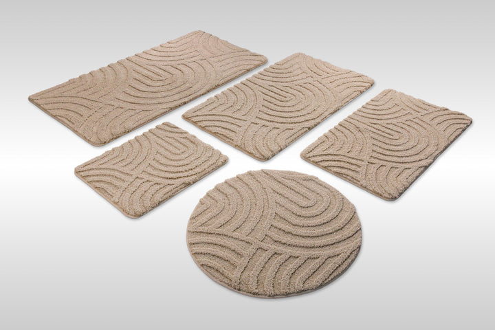 Badteppich Fiete Sand Beige rund, Draufsicht mit Detailkreis der Florstruktur und eingeprägtem Linienmuster auf hellem Hintergrund