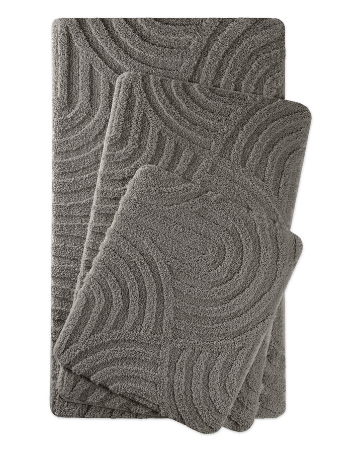 Badteppich Fiete Basalt Grau zwei rechteckige Matten übereinander gelegt, Draufsicht mit geometrischem Reliefmuster