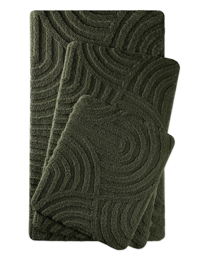 Badteppich Fiete Kiefer Grün zwei rechteckige Matten übereinander gelegt, Draufsicht mit geometrischem Reliefmuster