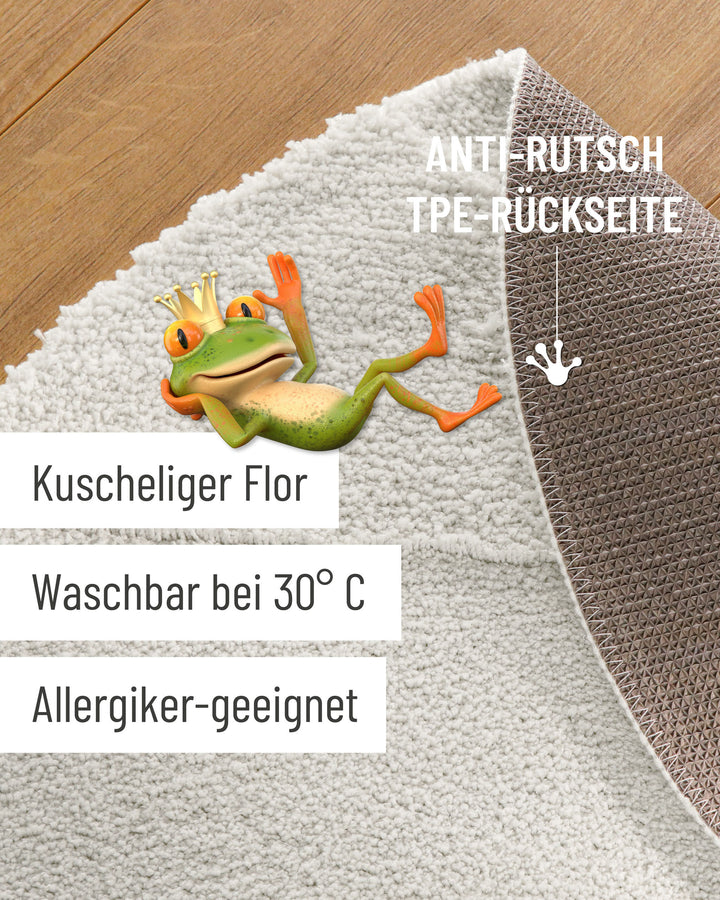 Badteppich Marc Weiß Detailaufnahme mit umgeschlagener Ecke, Hinweisgrafik zur rutschhemmenden Rückseite und Waschbarkeit