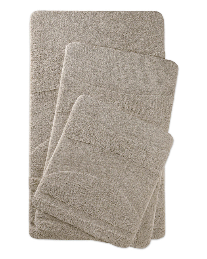 Badteppich Marc Grau zwei rechteckige Matten übereinander gelegt, Draufsicht mit geometrischem Reliefmuster