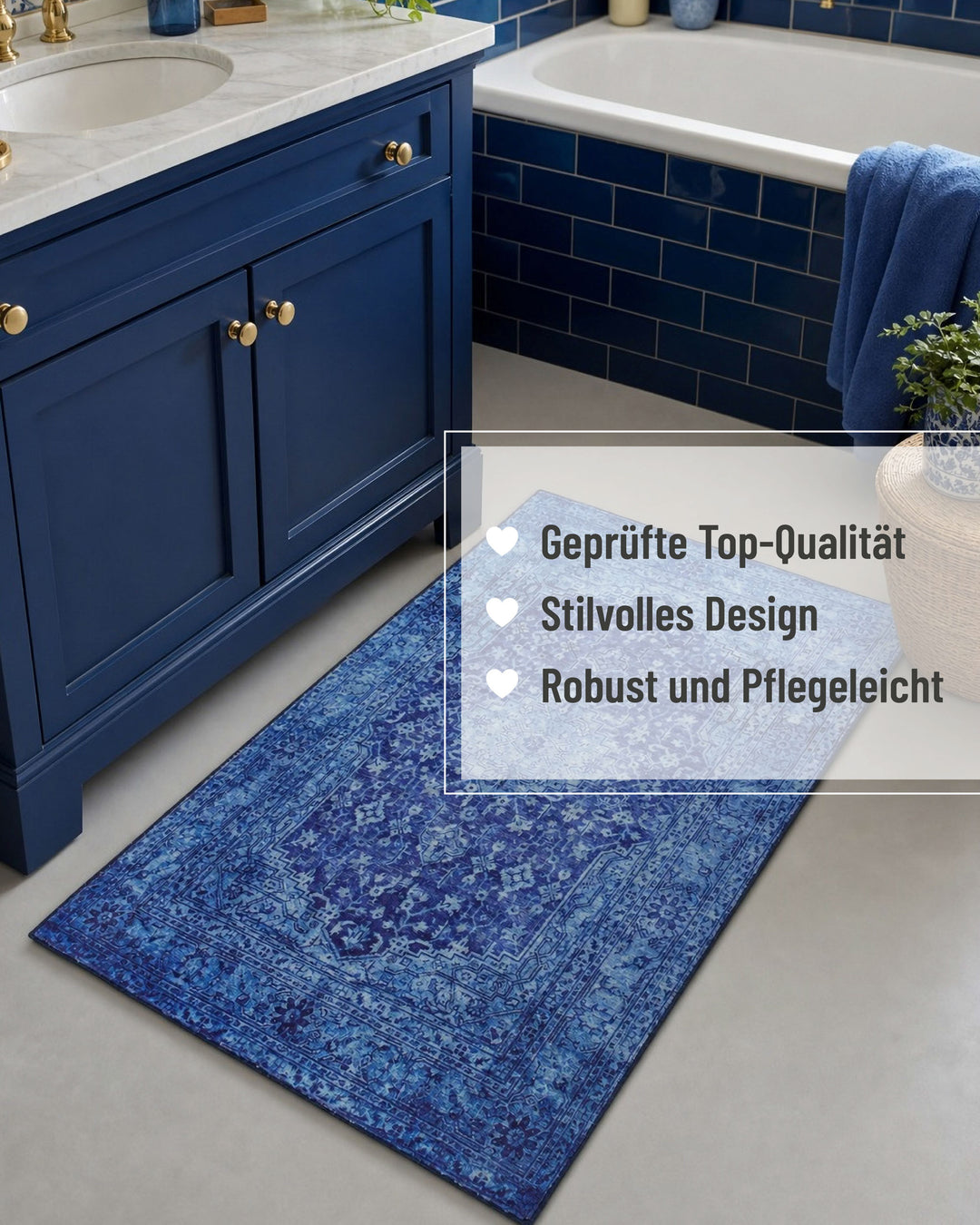 Blauer Vintage-Badteppich Ralph im Badezimmer mit Hinweisen zu Qualität, Robustheit und Pflegeleichtigkeit.