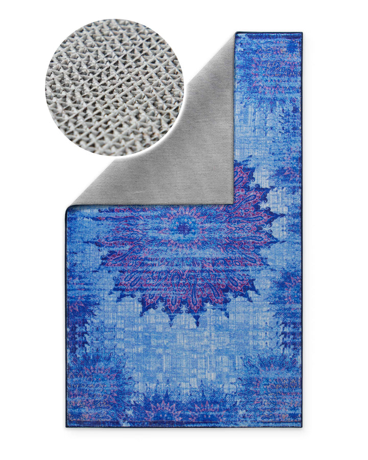 Rückseite des Vintage-Badteppichs Healing in Blau-Multi mit rutschhemmender Beschichtung im Detail.