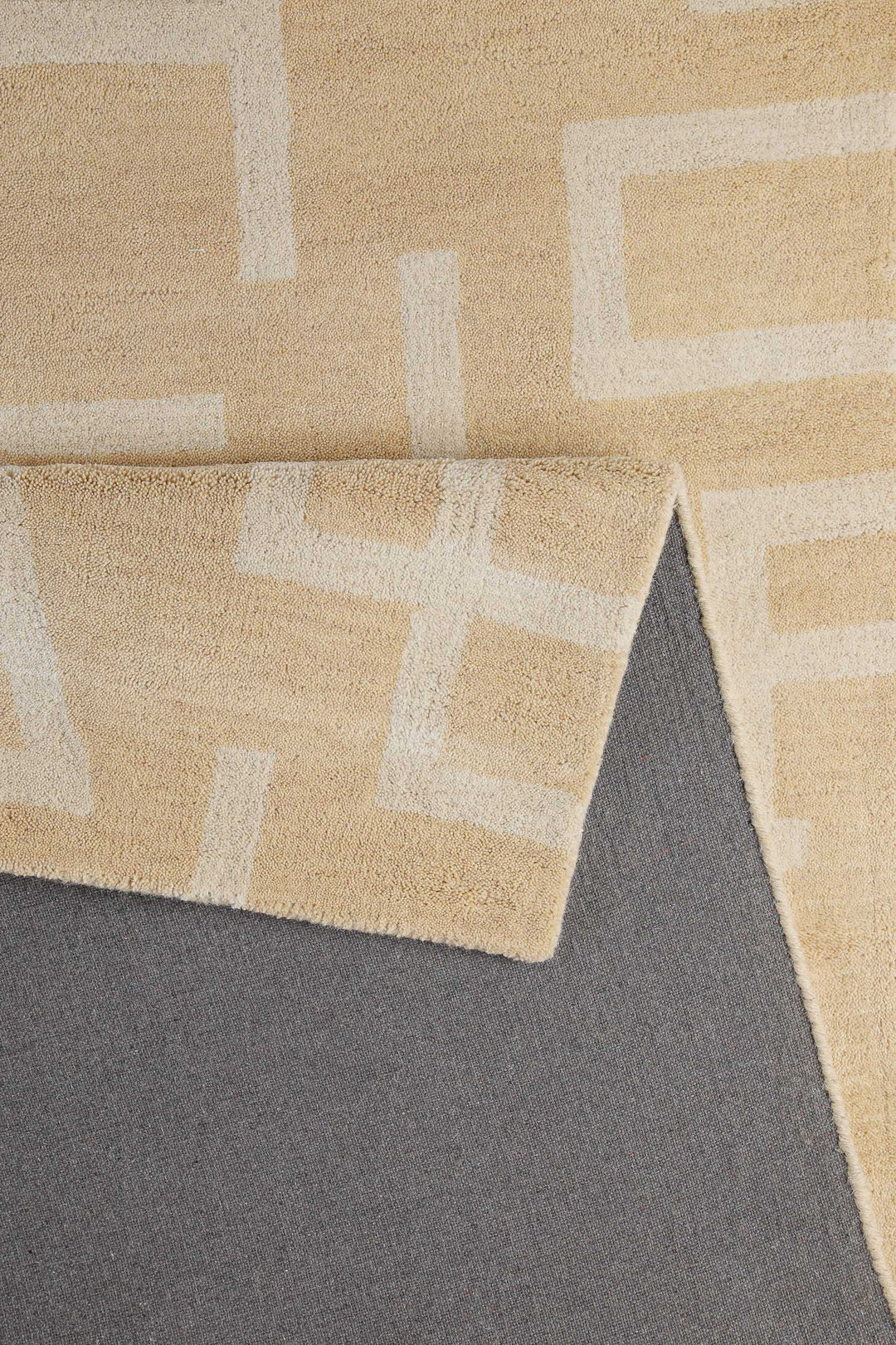 Kurzflor Teppich aus Schurwolle Sand Beige "Beatrice" WECONhome