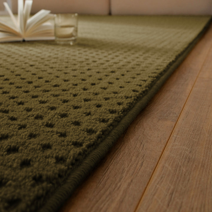 Kurzflor Teppich Castello Three Oliv Grün