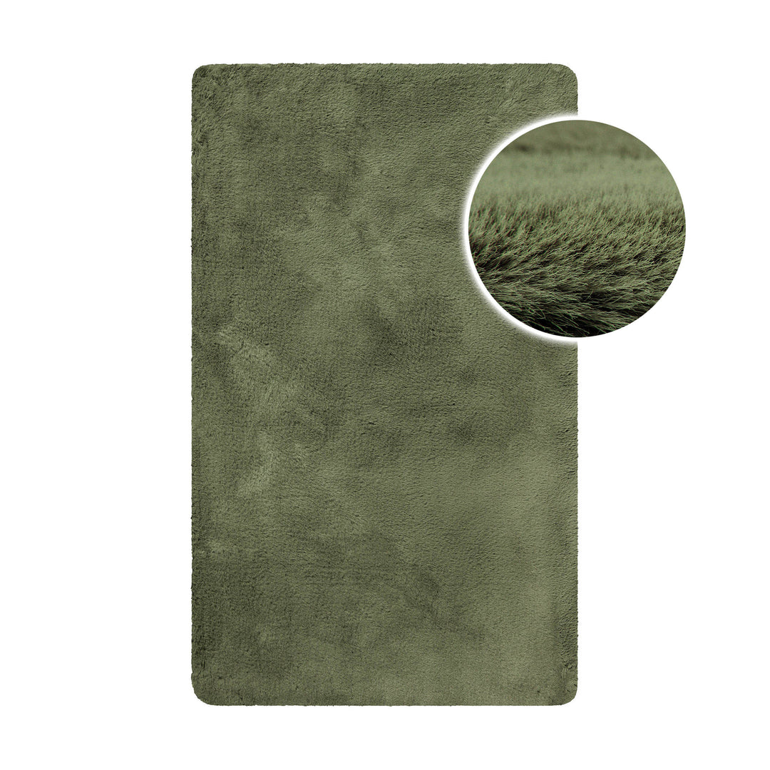 Emil Badteppich oliv grün Hochflor Frontansicht mit Detailausschnitt rechteckig