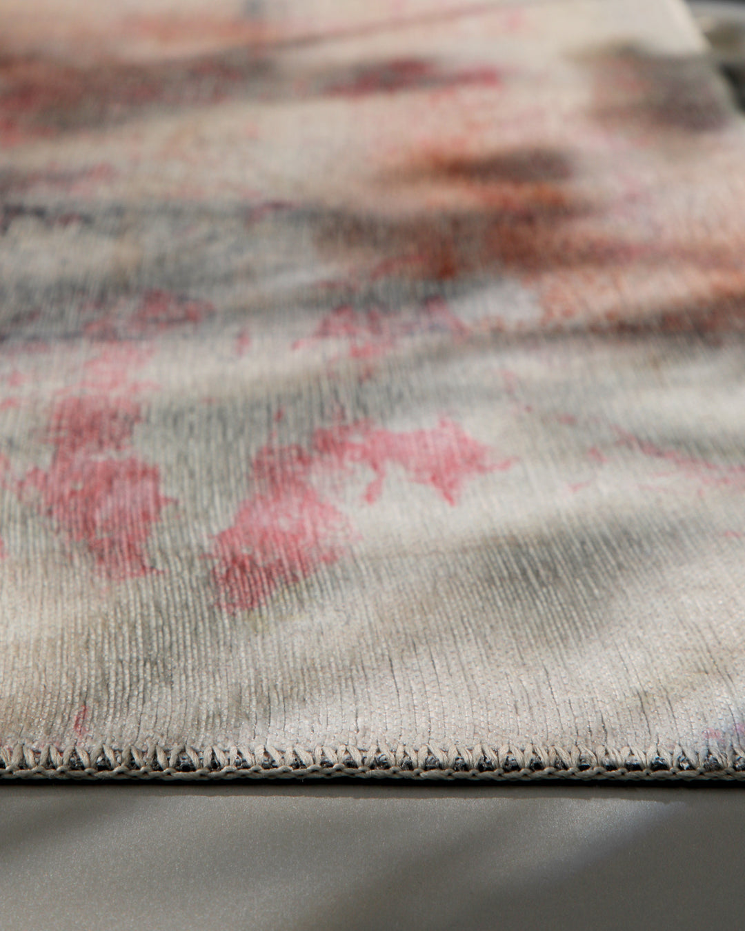 Esprit Flachgewebeteppich Alt Rosa "Maui", Detailaufnahme der Kante mit sichtbarer Kettelung