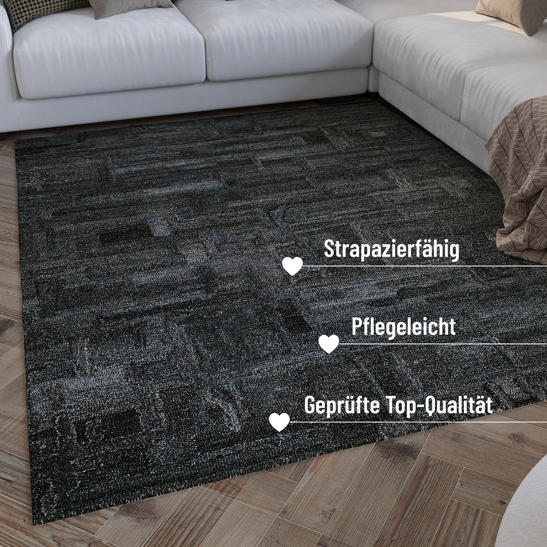 Makroaufnahme des Randabschlusses vom Hamptons FORTYTWO Teppich mit robuster Materialqualität.