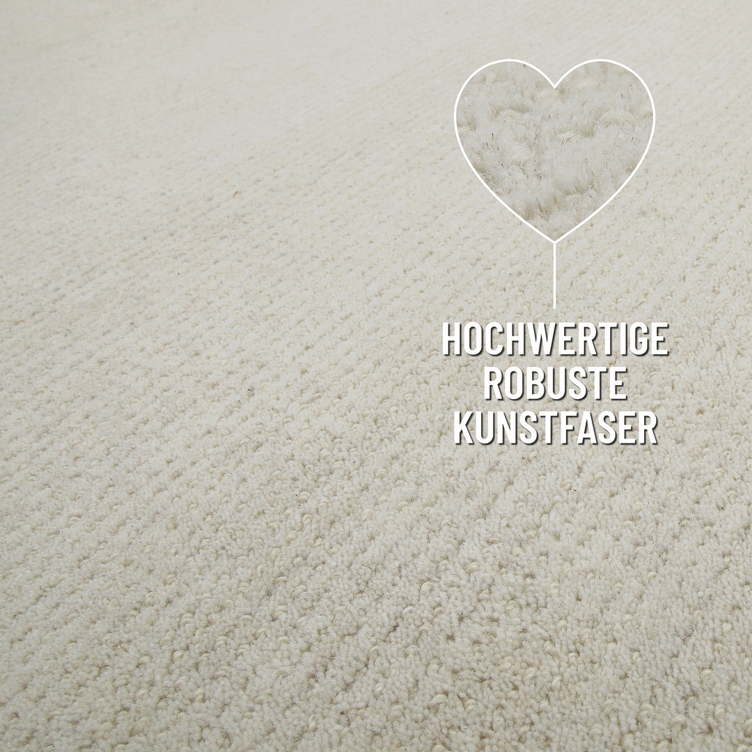 Detailbild des Randabschlusses vom Hamptons THIRTYTWO Wohnteppichs mit robuster Verarbeitung.