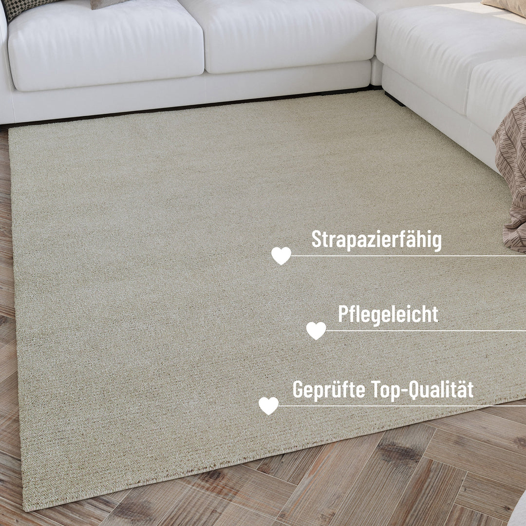 Fein strukturierte Teppichkante des Hamptons THIRTYTWO mit präziser Naht und langlebigem Materialabschluss.