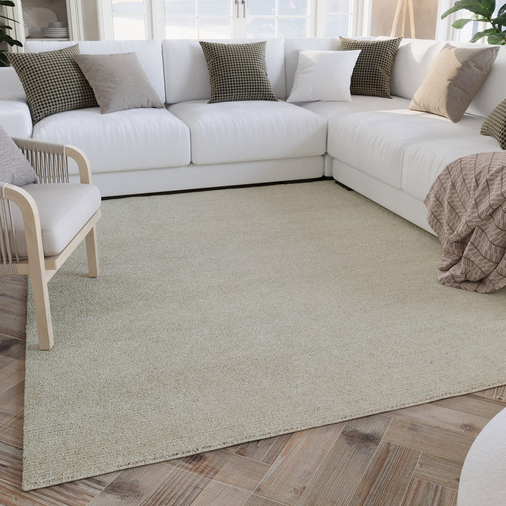 Hamptons THIRTYTWO Wohnteppich im Interieur mit ruhiger Ausstrahlung und eleganter, strukturierter Oberfläche.