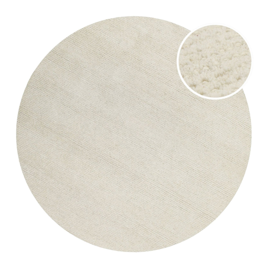 Freigestelltes rundes Produktfoto von THIRTYTWO aus der Hamptons Kollektion von WECONhome mit integrierter Lupenansicht zur Darstellung der Materialdetails.