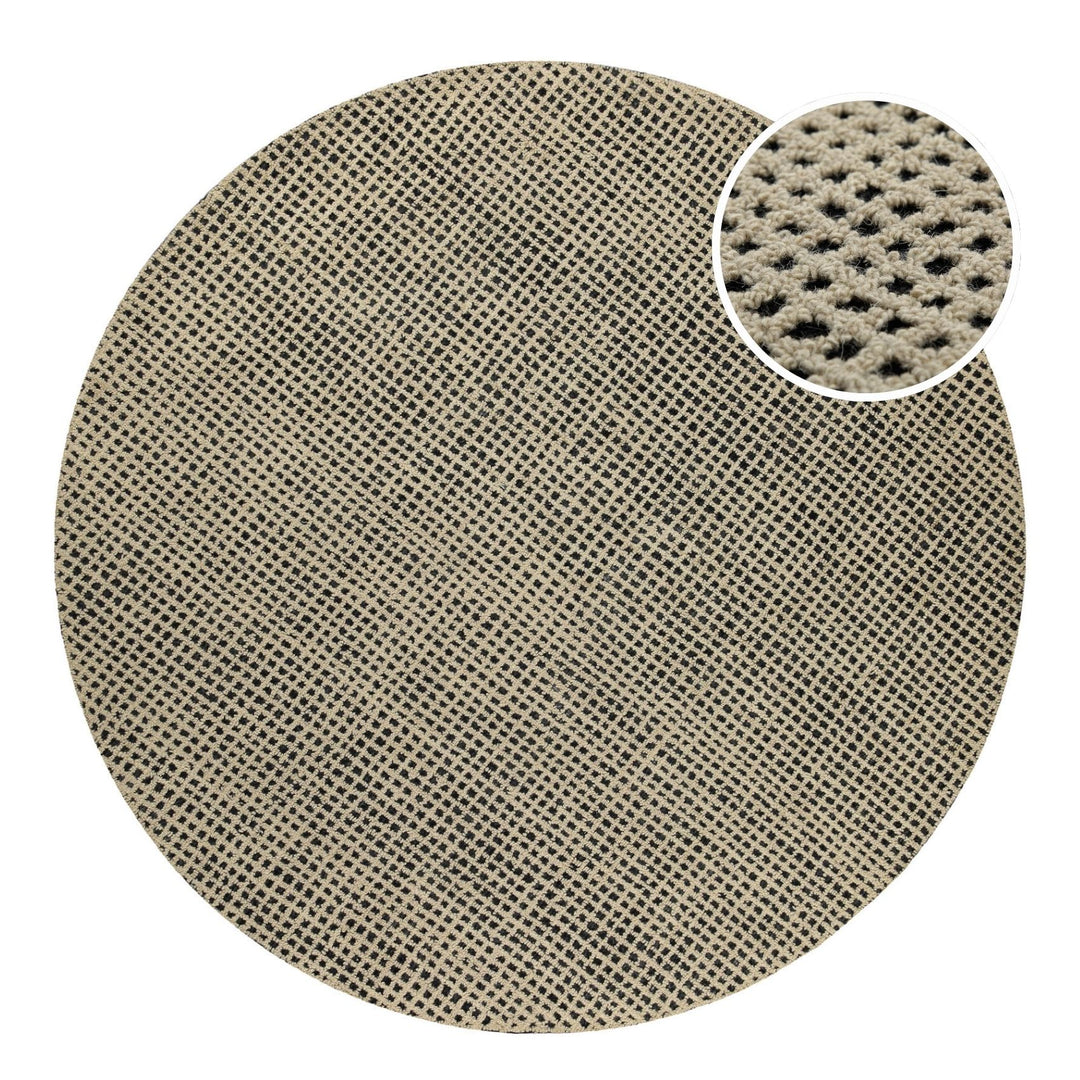 Rundes Produktbild von TWENTYNINE aus der Hamptons Kollektion mit fokussierter Vergrößerung feiner Materialdetails.