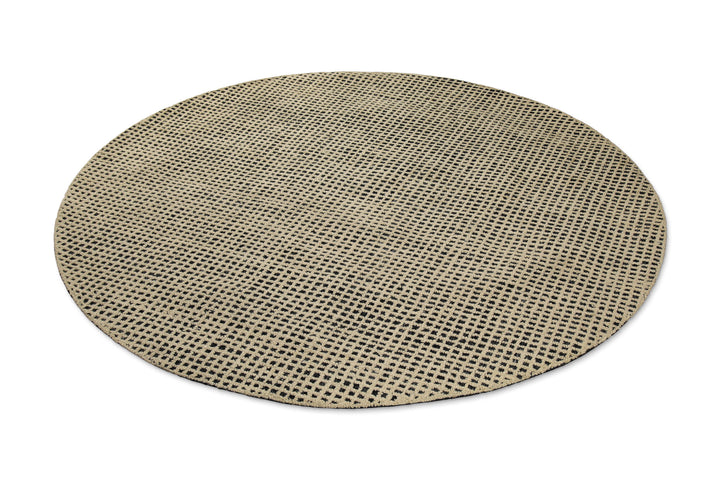 Detail der Teppichrückseite vom Hamptons TWENTYNINE mit fester Basis und sauberem Materialabschluss.