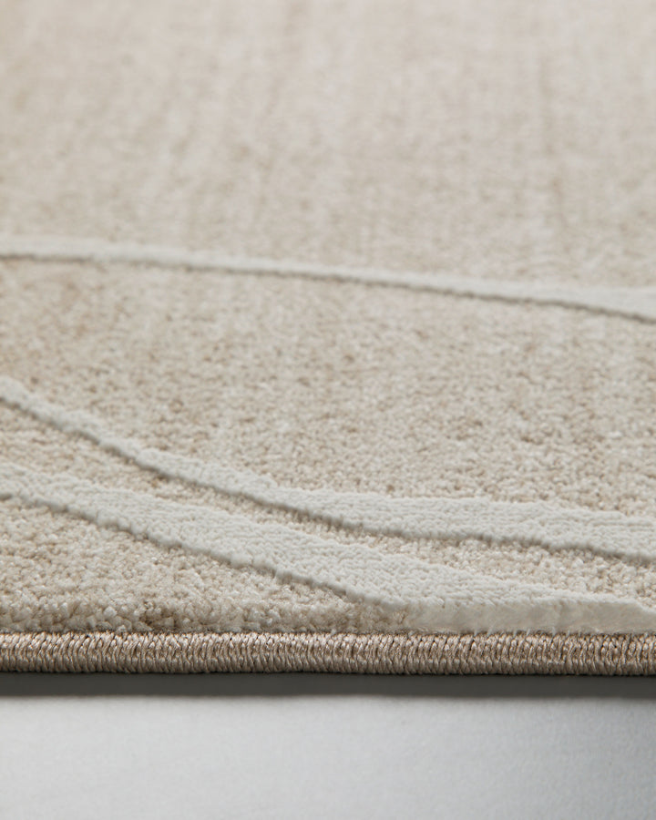 Kurzflor Teppich Elite in Beige Bunt Nahaufnahme der weichen Oberflächenstruktur und Teppichkante
