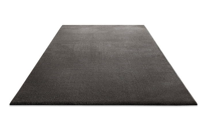 Kurzflor Teppich Montepulciano Anthrazit Grau rechteckig flach ausgelegt mit gleichmäßiger Oberfläche