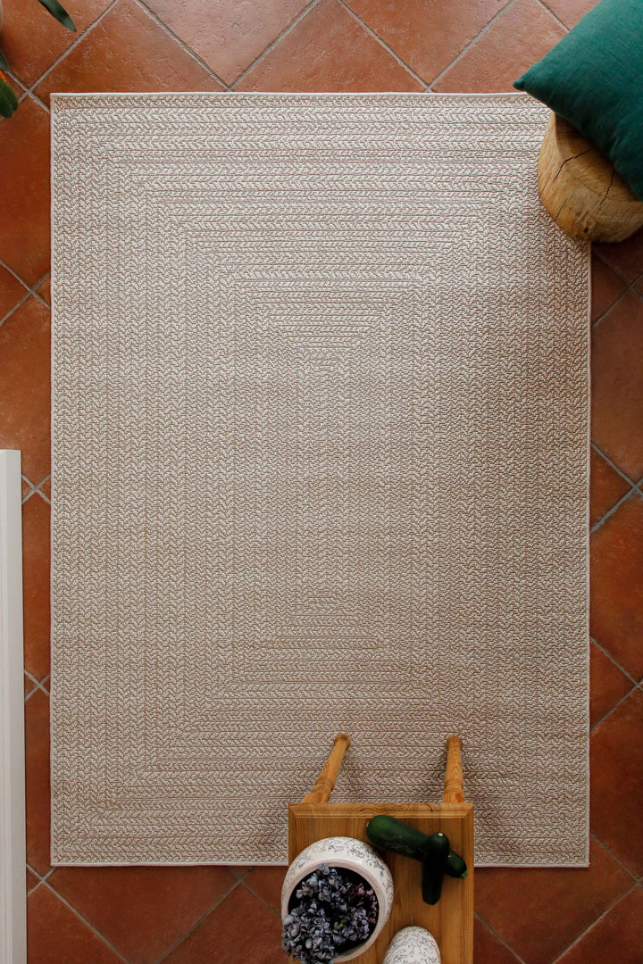 In-& Outdoor Teppich Layo beige Draufsicht im Raum rechteckig