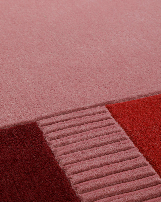 Beere trifft Rosé - Colourblock-Handtuft 160 x 230 cm – Detailaufnahme der Textur