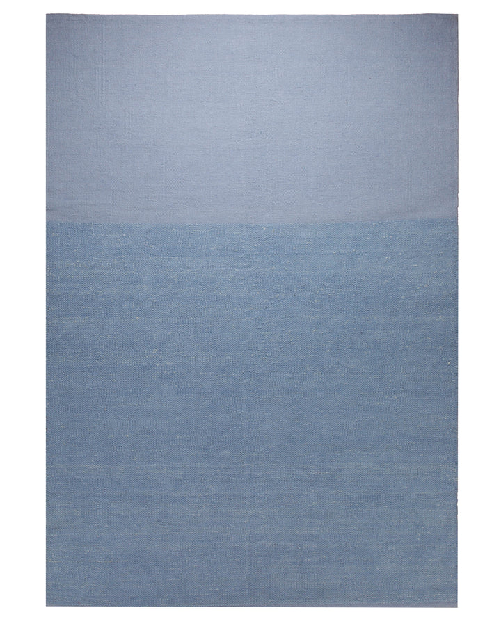 Spring Handwebteppich Chenille hellblau blau 160x230 cm – Gesamtansicht freigestellt