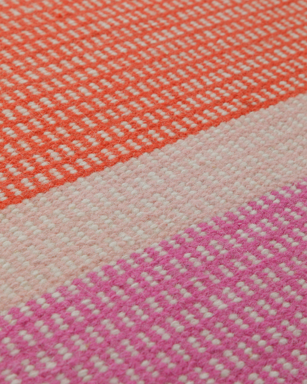 Handwebteppich Wolle Streifen rosé grau orange 160x230 cm – Close-up der Webart