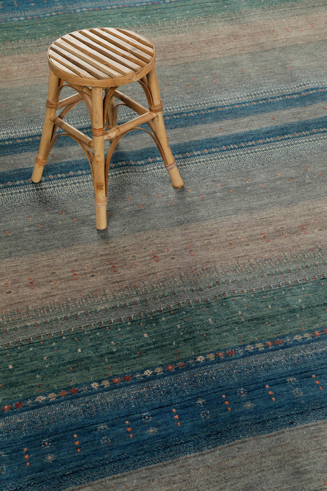 Loribaft Teppich 100 % Schurwolle 245x305 cm