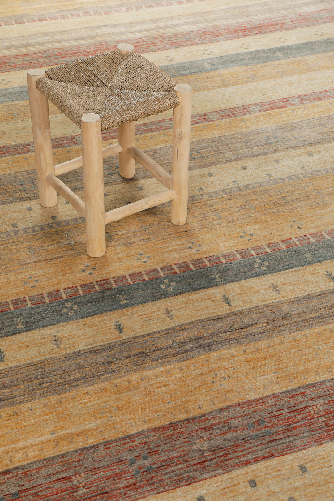 Loribaft Teppich 100 % Schurwolle 245x305 cm