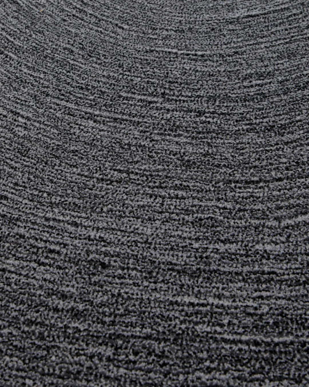 Kreiswirbel in Anthrazit - Handtuft Wolle 160 x 230 cm – Produktfoto freigestellt