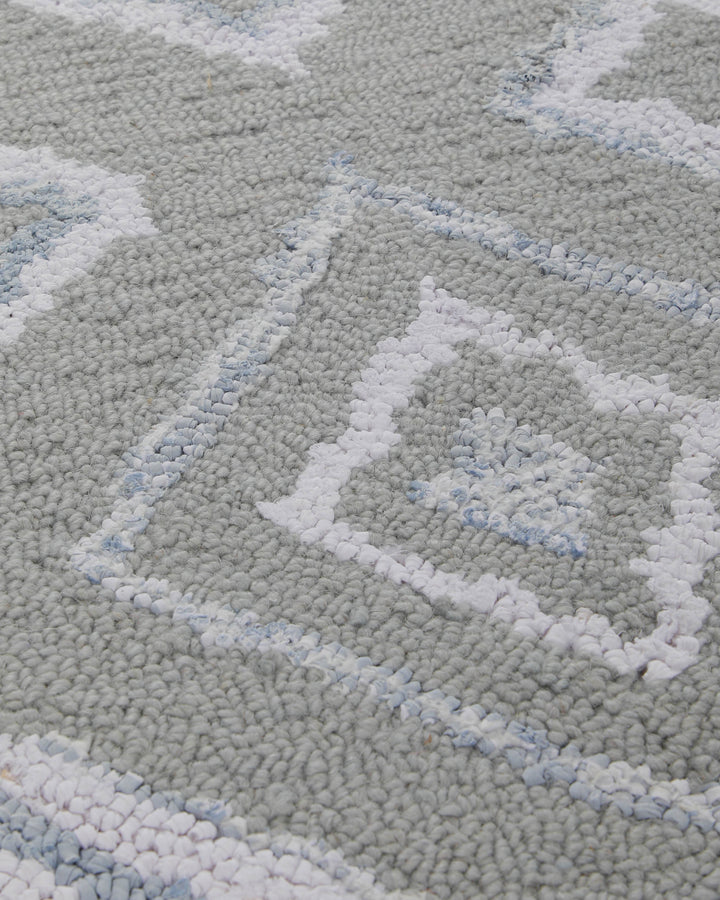 Berber-Raute in Hellgrau - Handtuft Wolle 160 x 230 cm – Produktfoto freigestellt