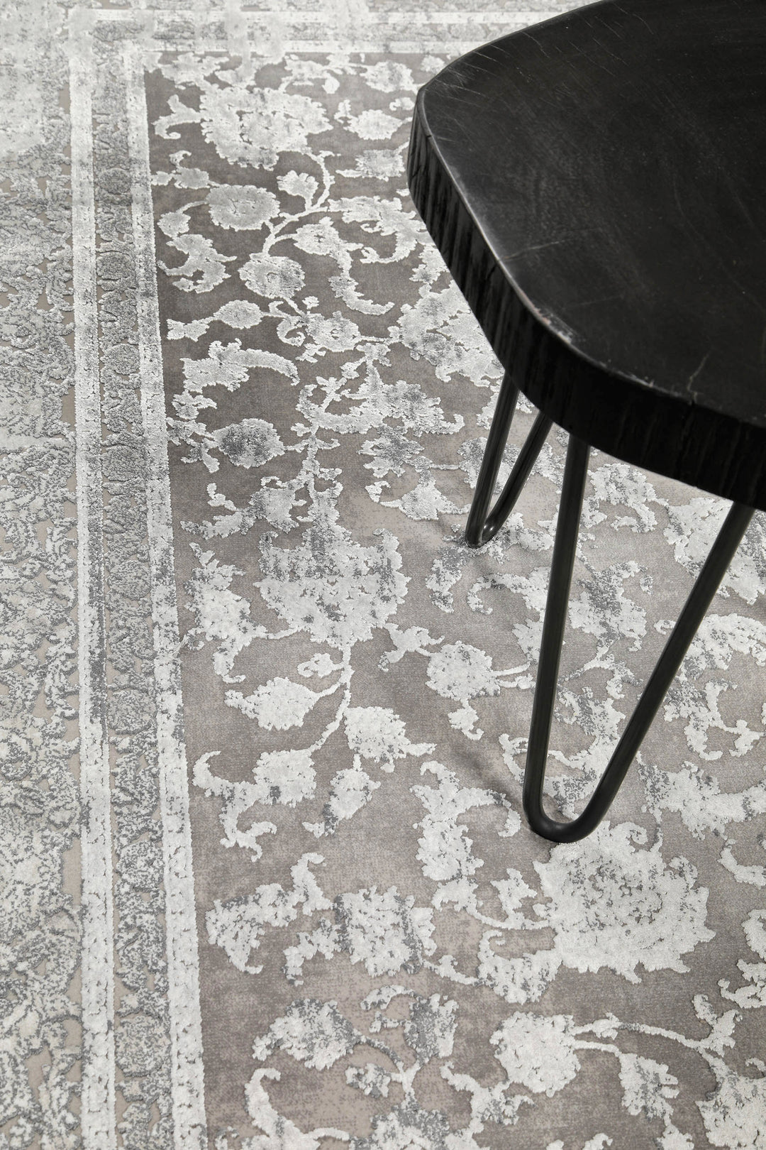 Vintage Teppich Grau Sand Beige Oriental "#Upperground Bazaar" by WECONhome