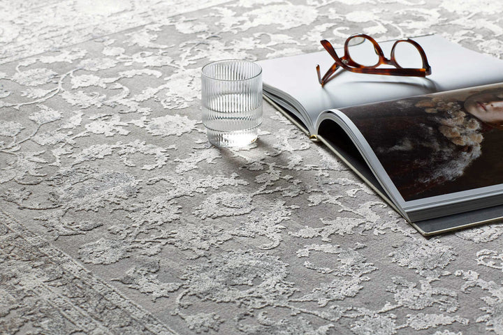 Vintage Teppich Grau Sand Beige Oriental "#Upperground Bazaar" by WECONhome