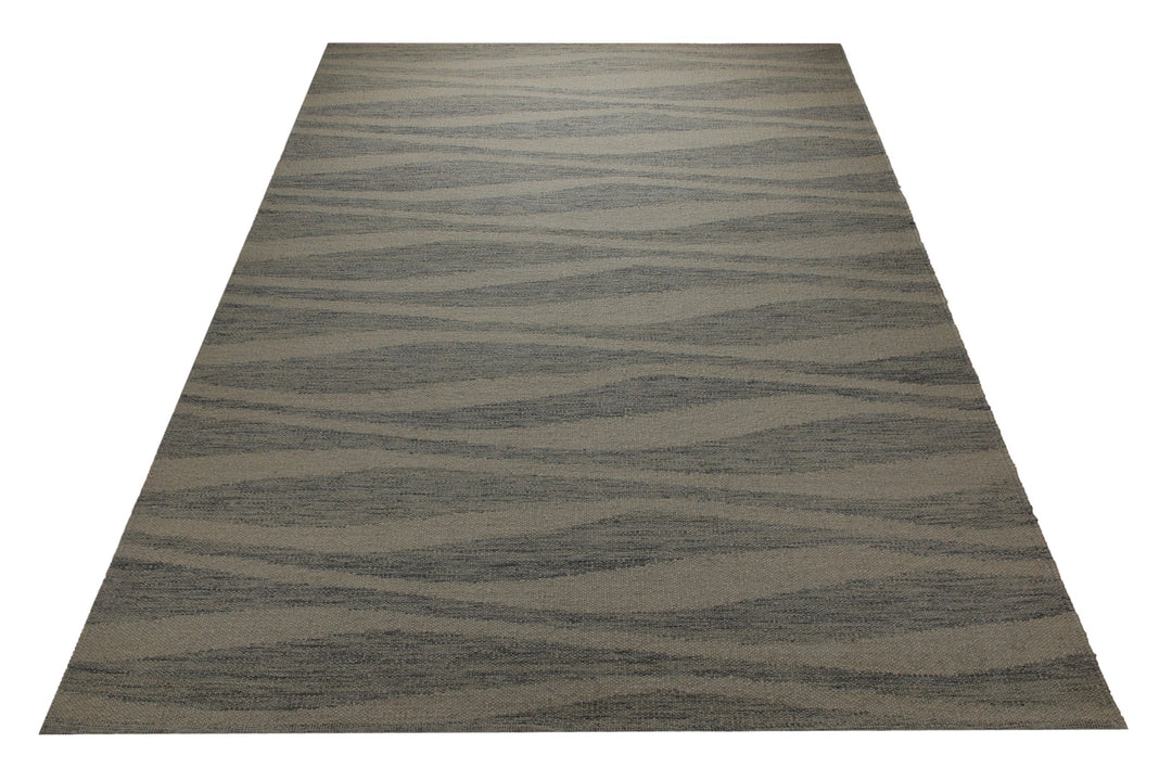 Handwebteppich Wolle Wellenstruktur grau 160x230 cm – Lifestyle-Aufnahme im Interieur