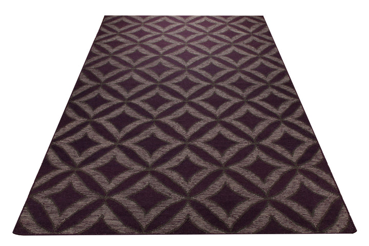 Handwebteppich Wolle Rautenmuster aubergine 160x230 cm – im Wohnambiente arrangiert