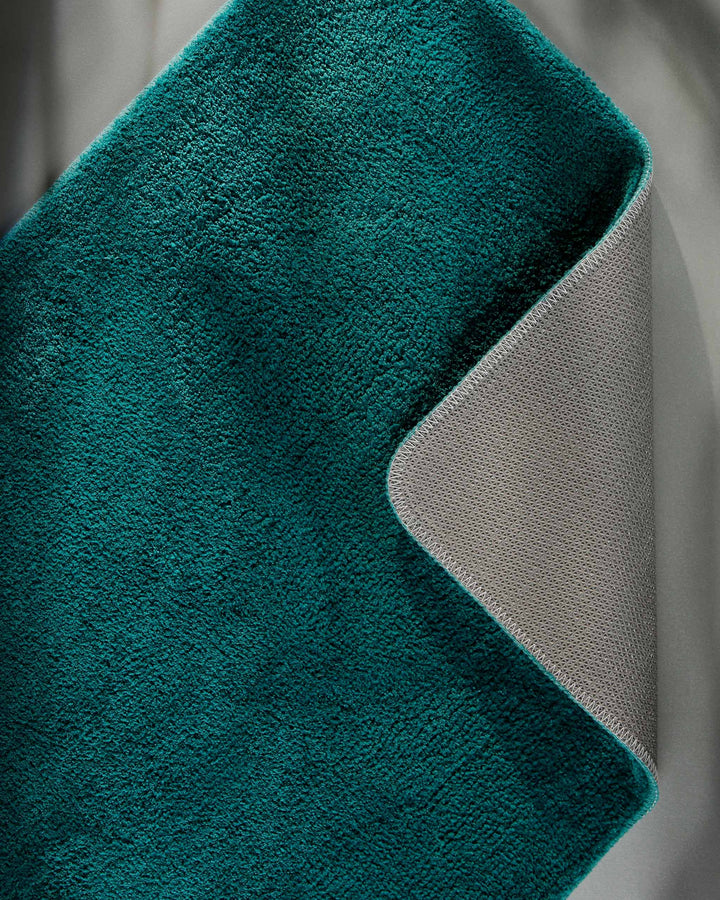 Badematte Badteppich Joris Petrol flauschig Detailbild umgeklappt